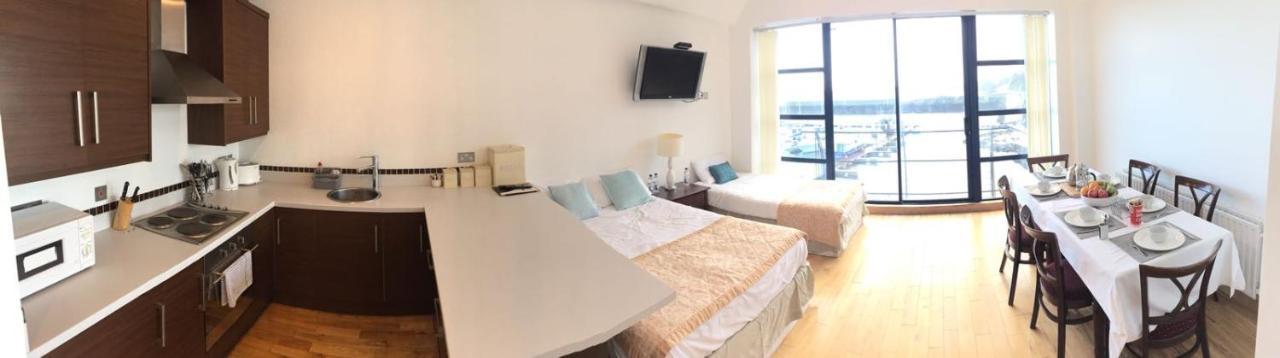 Carlingford Marina Apartments Dış mekan fotoğraf